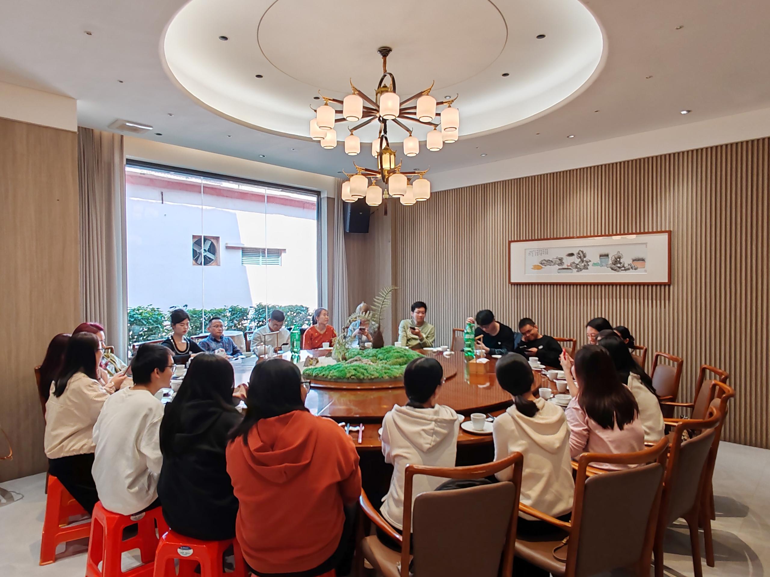 2024年会聚餐-2.jpg